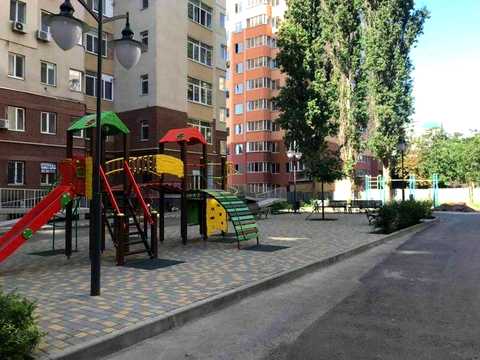 квартира за адресою Євгена Чикаленка вул., 56а