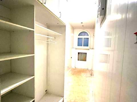 комерційна за адресою Бориса Чичибабіна вул., 2