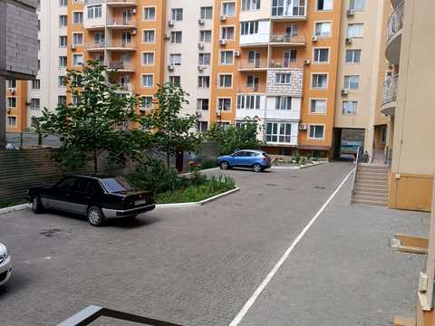 квартира за адресою Геннадія Афанасьєва вул. (Генерала Цвєтаєва), 1