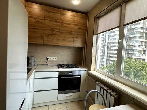 квартира за адресою Перемоги просп., 71