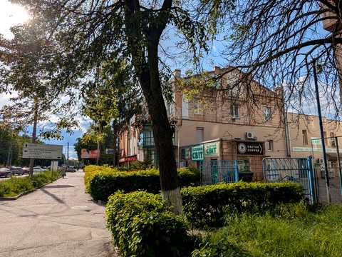 коммерческая по адресу Вышиванка ул. (Орлова), 2