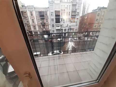квартира за адресою Шота Руставелі вул., 34