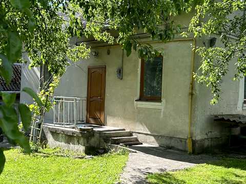 дом по адресу Шкільна, 8А