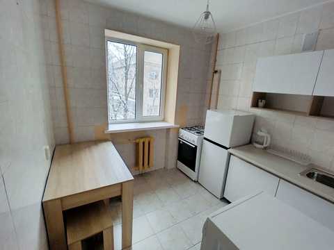 квартира за адресою Стадіонна вул., 21/1