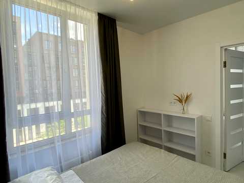 квартира за адресою Салютна вул., 2к23