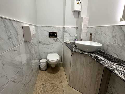 комерційна за адресою Дніпро, Січеславська вул. (В. І. Леніна), 17а