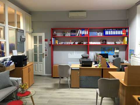 комерційна за адресою Катерини Білокур вул., 2/8
