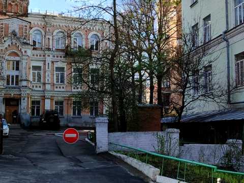 коммерческая по адресу Лютеранская ул., 12