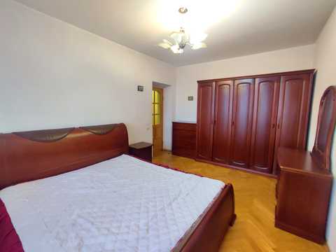 квартира за адресою Генерала Алмазова вул. (Кутузова), 6