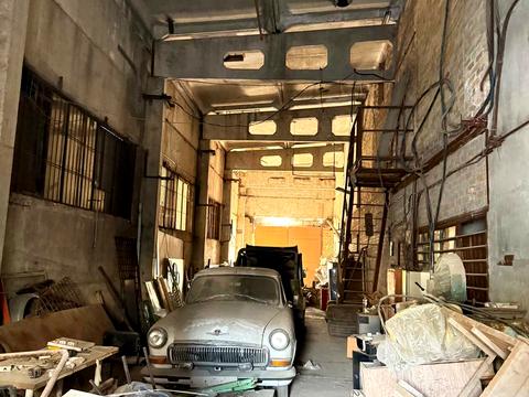 комерційна за адресою Чорних Запорожців вул. (Бориса Кротова), 39