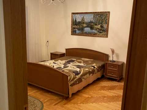 квартира по адресу Жуковского ул., 82