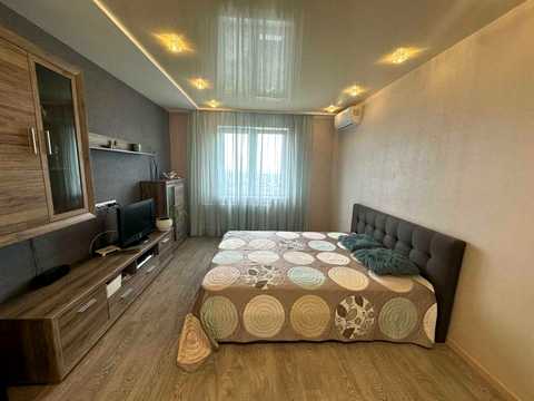 квартира за адресою Григорія Ващенка вул., 1