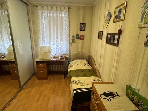 квартира за адресою Зарічанська вул., 52/2
