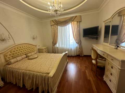 квартира за адресою Київ, Дмитрівська вул., 69