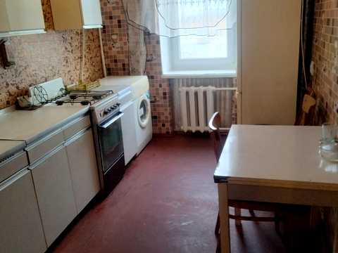 квартира за адресою Космонавтів вул., 124