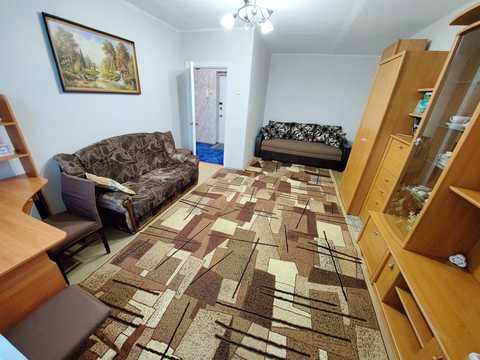 квартира за адресою Квартальна вул. (Гладкова), 7