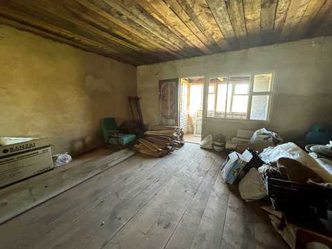 будинок за адресою с. Киїнка, Полянська, 25