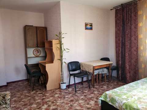 квартира за адресою Анни Ахматової вул., 48