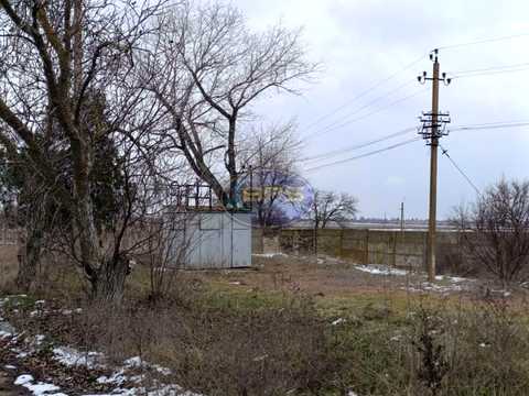 комерційна за адресою Центральна, 1