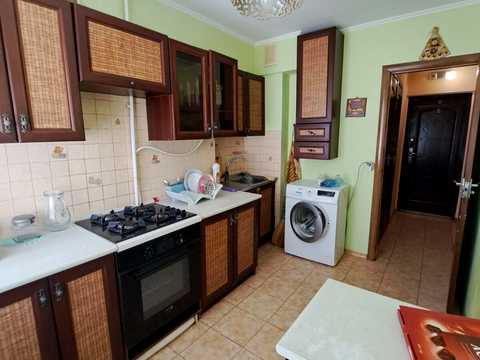 квартира за адресою вул. Лазурна, 6