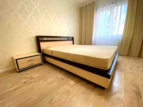 квартира за адресою Михайла Максимовича вул. (Онуфрія Трутенка), 7-В