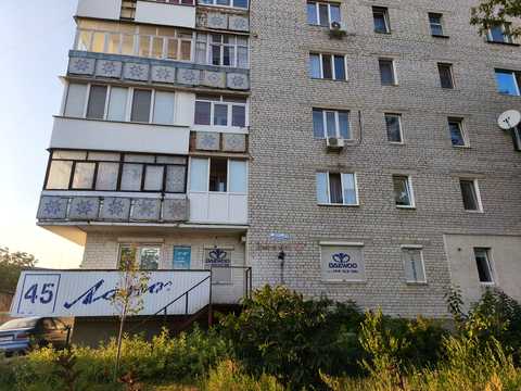 комерційна за адресою Домбровського вул., 45