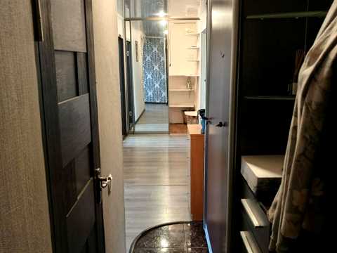 квартира по адресу Нижнеднепровская ул., 4