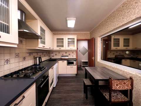 квартира за адресою Святошинська вул., 6