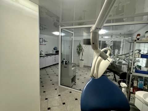 комерційна за адресою Тичини вул., 8-А