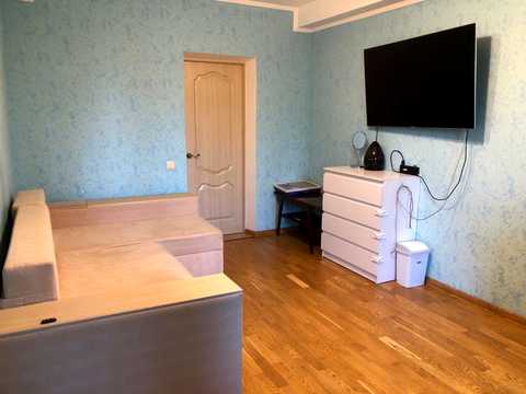 квартира за адресою Ореста Левицького вул. (Академіка Курчатова), 19