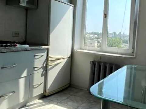 квартира за адресою Паркова вул., 76