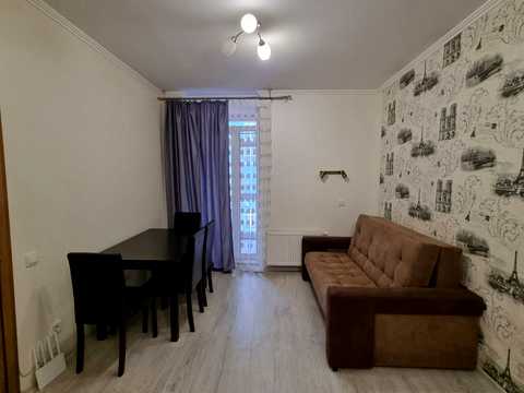 квартира за адресою Регенераторна вул., 10