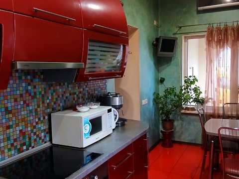 дом по адресу С. Васильченка, 8