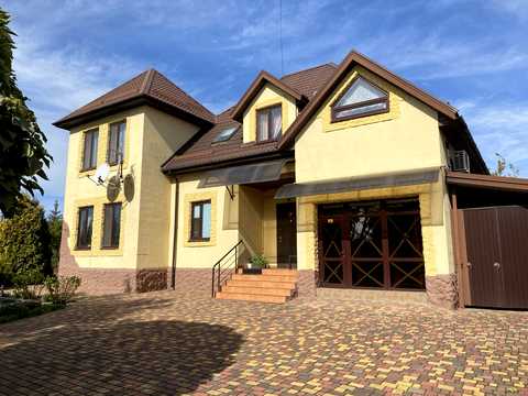 будинок за адресою Будівельників