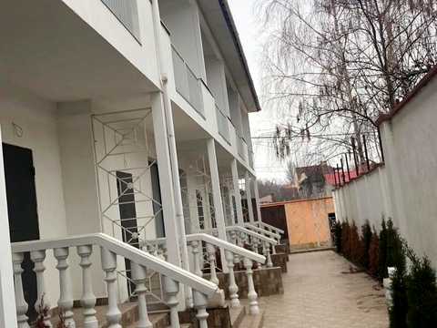 будинок за адресою Євгена Чикаленка вул.