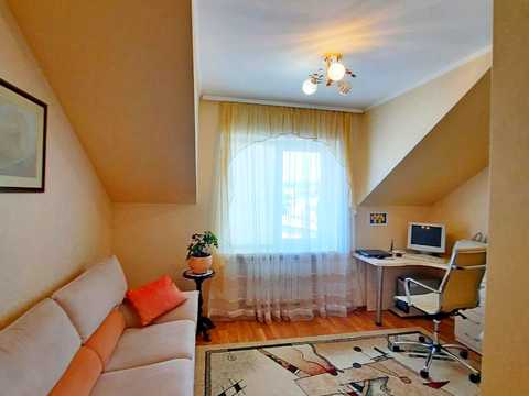 будинок за адресою Радужна, 5