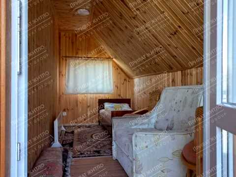будинок за адресою с. Брунівка, центральна, 1