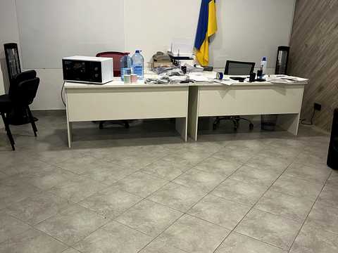 комерційна за адресою Дорошенка вул., 10