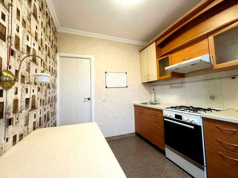 квартира за адресою Володимира Сосюри вул., 4