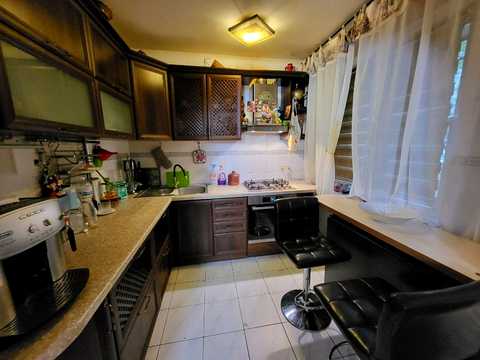 квартира по адресу Героев Крут ул. (Валентини Терешкової), 39