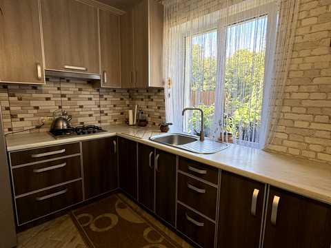 будинок за адресою Харківська вул., 8