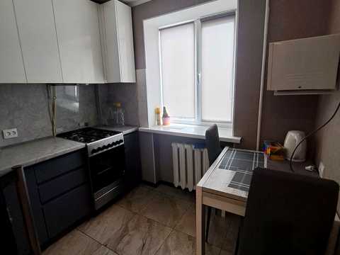 квартира за адресою вул. Дачна, 11