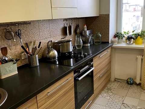 квартира за адресою Калинова вул., 77