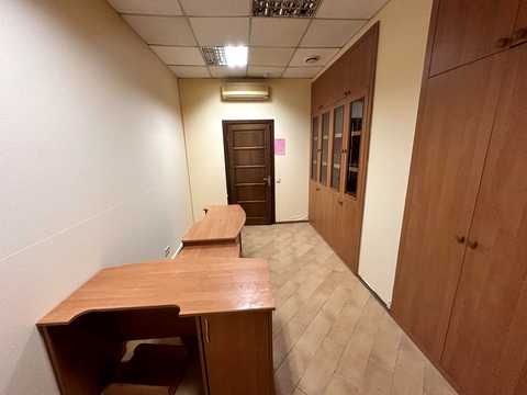 комерційна за адресою Михайла Бойчука вул. (Кіквідзе), 1/2