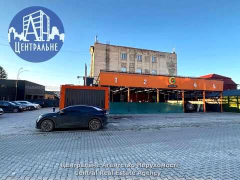 комерційна за адресою Чернівці, Руська вул., 242
