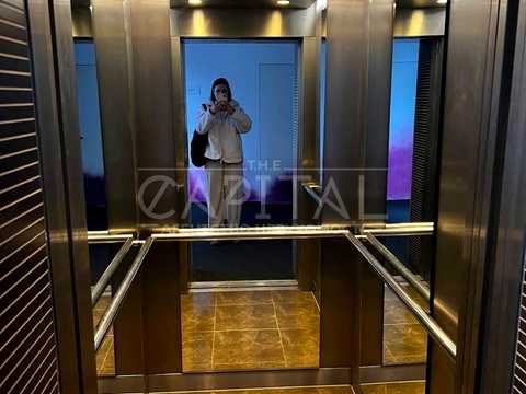 комерційна за адресою Володимирська вул., 38