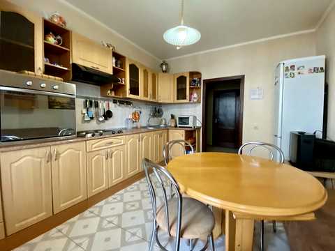 квартира по адресу Миколы Бажана просп., 16