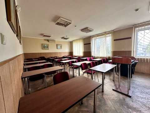комерційна за адресою Володимира Великого вул. (Артема), 50