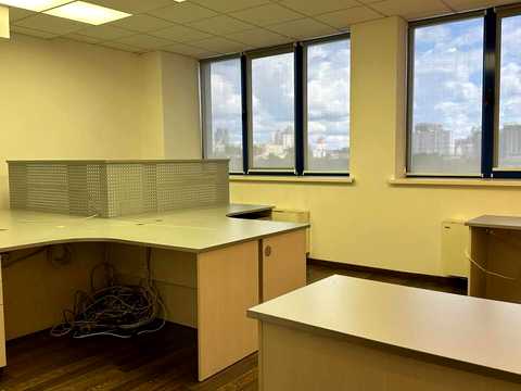 коммерческая по адресу Науки просп., 3