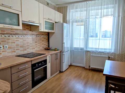 квартира за адресою Академіка Глушкова просп., 9-В